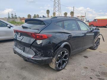 Cupra formentor km7 1.4 e-hybrid 204cv -ricambi