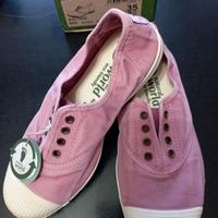 Scarpe Natural World nuove n.35