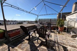 4 LOCALI A CAVALLINO