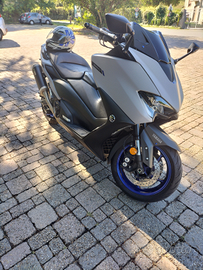 Tmax 560