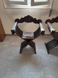 Sedie in stile savonarola