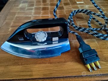 ferro da stiro da viaggio anni 60