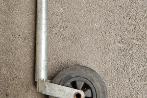 Ruota sollevabile per carrello