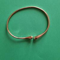 Bracciale in metallo duttile dorato 