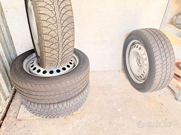 4 gomme su cerchi per furgone