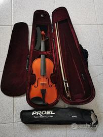 Violino, spalliera e leggio