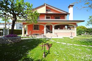 VILLA SINGOLA A VALVASONE ARZENE