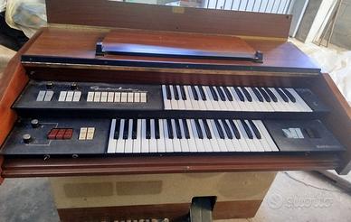 Organo elettronico Farfisa