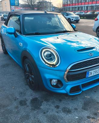 Mini Cabrio John Cooper Works S