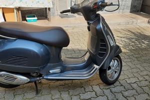 Piaggio Vespa 300 GTS hpe - 2022