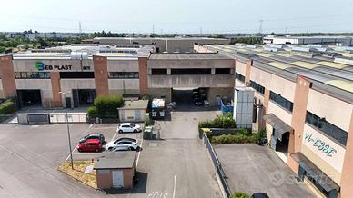 Immobile di 615 m² a Chiuduno