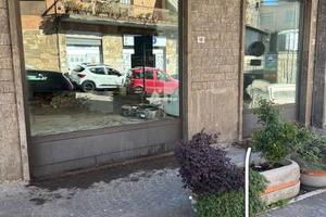 Attività / Licenza di 100 m² con 1 locale a Vellet