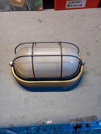 Lampada da esterno in ottone