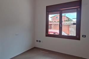 Locale per Studio Medico/Ufficio a Uta Centro