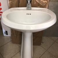 Lavandino completo di rubinetto , pivetta e tubi