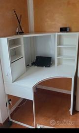 Scrivania angolare IKEA MICKE bianca - 100x142 cm