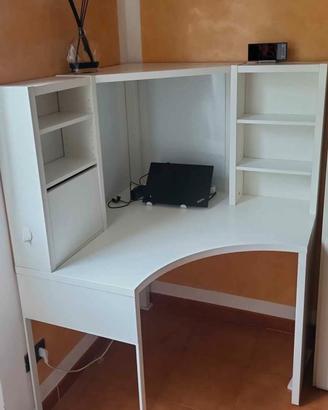 Scrivania angolare IKEA MICKE bianca - 100x142 cm