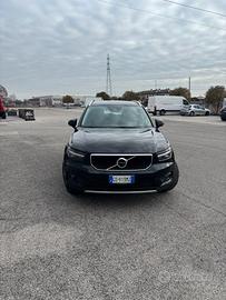 Volvo XC40 1.5 T2 Momentum Core MY21 – Unico Propr