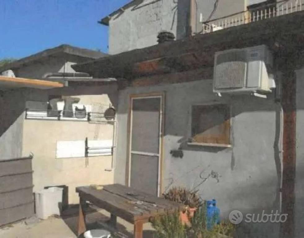Immobile in asta di 46560 m² a Sermoneta - Altro