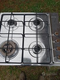 piano di cottura 60 x 60.   4 fuochi