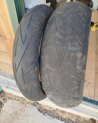 gomme moto