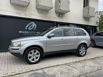 VOLVO XC90 D5 AWD Geartronic Summum Uniproprieta