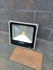 Faro Fanale Led Luce calda Faretto 