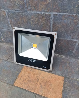 Faro Fanale Led Luce calda Faretto 