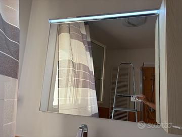 Specchio bagno rettangolare con luce led
