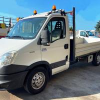 IVECO DAILY 35S15 Camion/ PAT B/ Fisso
