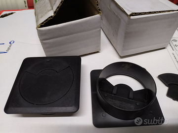 Passacavo per scrivania