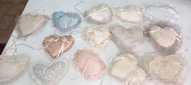 cuscinetti portafedi in pizzo, macramè, raso etc 