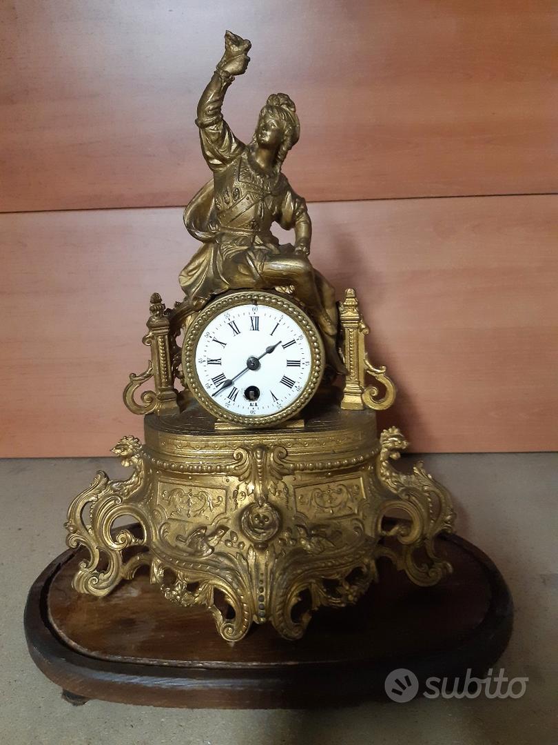 Orologio a campana di vetro sale