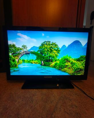 Coppia TV 32" con telecomandi (TELEFUNKEN + SONY)