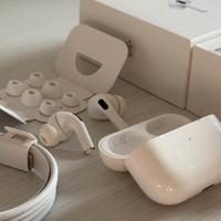 AirPods 2ª generazione originali Apple