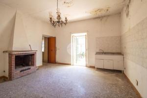 2 LOCALI A MORICONE