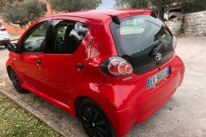 Toyota Aygo 1.0 - 5 porte Active Connect, Tom tom
