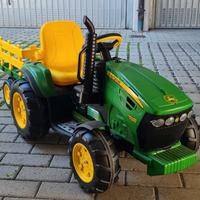 trattore  Peg Perego Ground force John Deere
