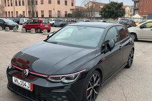 Volkswagen Golf 8 Gti performance 245