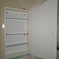 specchio contenitore per bagno