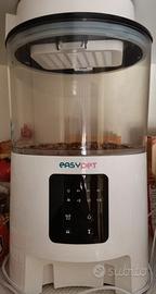 Distributore di crocchette