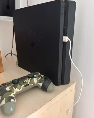 PS4 + Controller Originale Sony