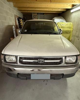 Toyota Hilux 2.4 TD 4x4 Extra Cab SR5 - Anno 1999