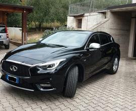 Infiniti q30 - 2017