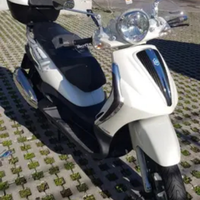 Piaggio Beverly 300 Tourer