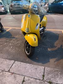 Vespa 300 gts