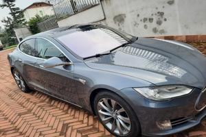 tesla Mod S 