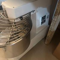 IMPASTATRICE DIGITALE 38LT