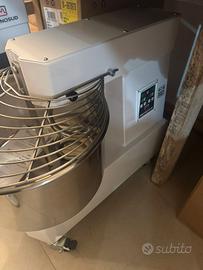 IMPASTATRICE DIGITALE 38LT