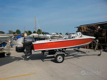 Carrello rimorchio nautico 650